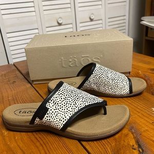 Taos Boundary Cheetah Sandal